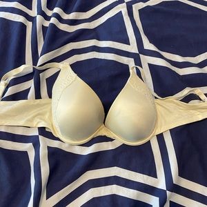 Maidenform bra